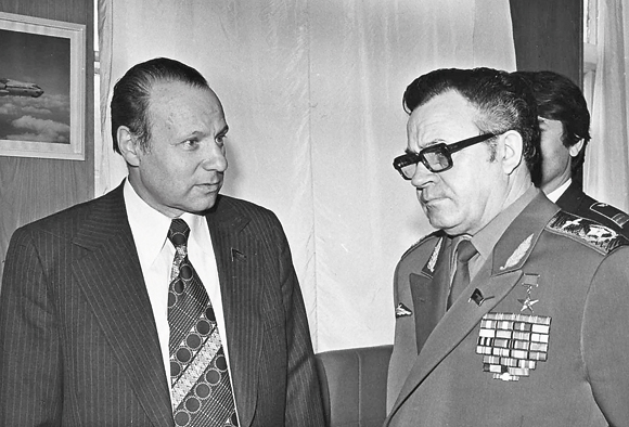 Реферат: Бугаев Борис Николаевич (Андрей Белый) Реферат: Бугаев Борис Николаевич (Андрей Белый)