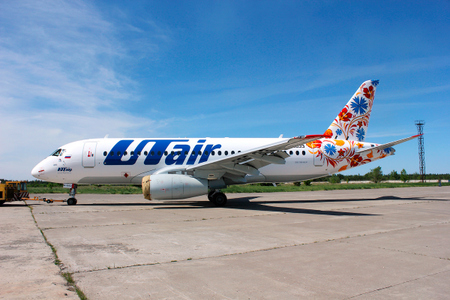 Самолет 'Сухой Суперджет-100'. Фотография с сайта aex.ru