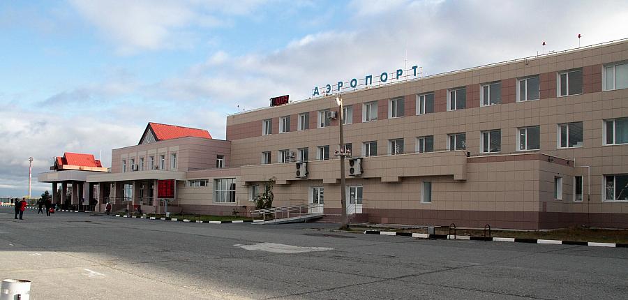 Вакансия новый уренгой аэропорт. Новый аэропорт нового Уренгоя. Аэропорт Уренгой. Аэропорт в новом Уренгое. Аэропорт Губкина новый Уренгой.