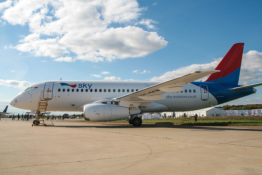 Sukhoi Superjet 100 Индонезия