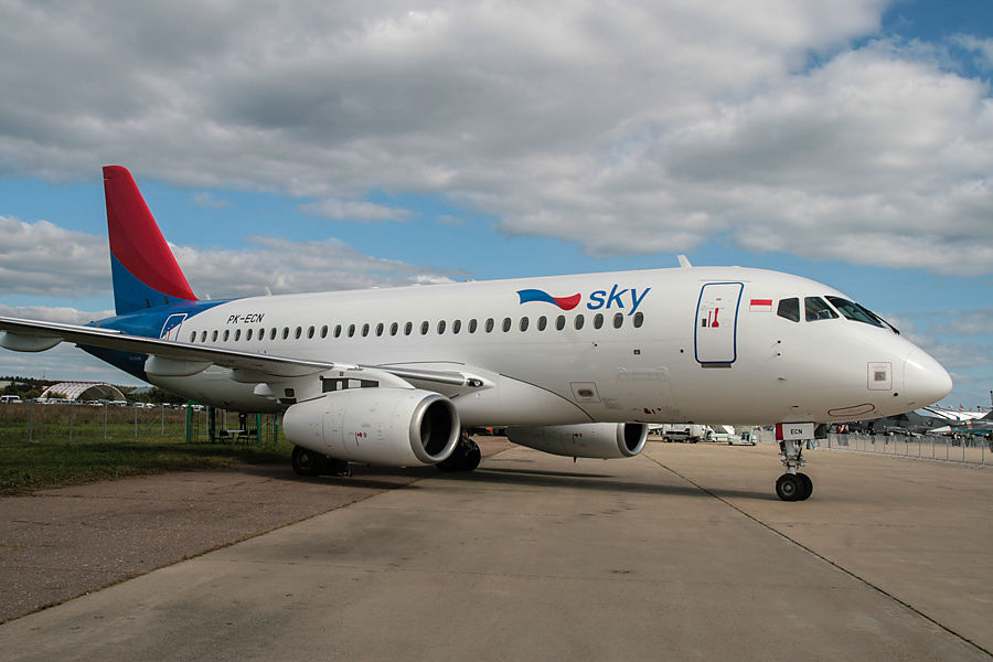 Sukhoi Superjet 100 Индонезия