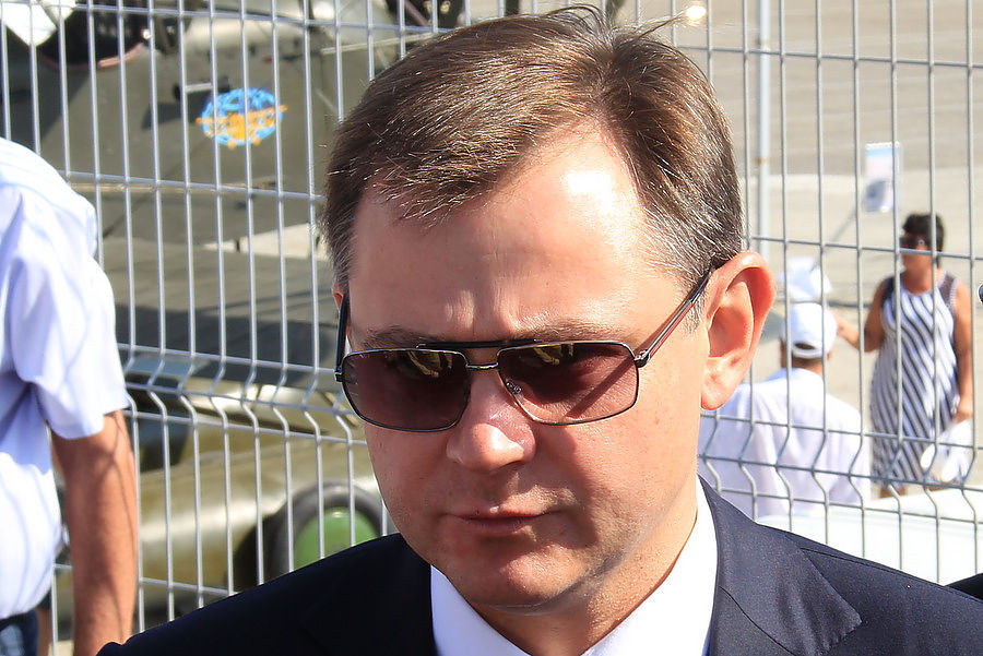 Слюсарь юрий борисович жена дети фото Михаила Погосяна на посту главы ОАК может сменить Юрий Слюсарь - AEX.RU