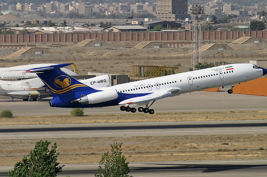 Самолет иран