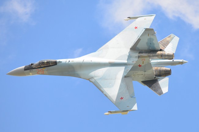 Why are Russian Flanker (Su-27, 30, 32, 35) fighter jets so huge