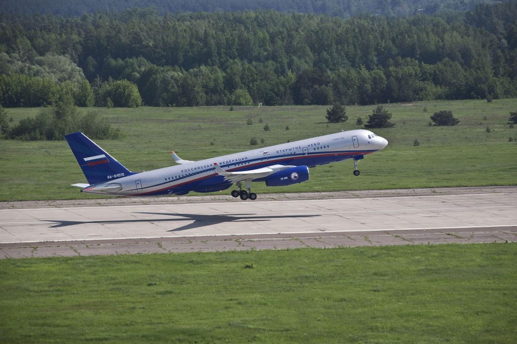 Ту-214ОН (1).jpg
